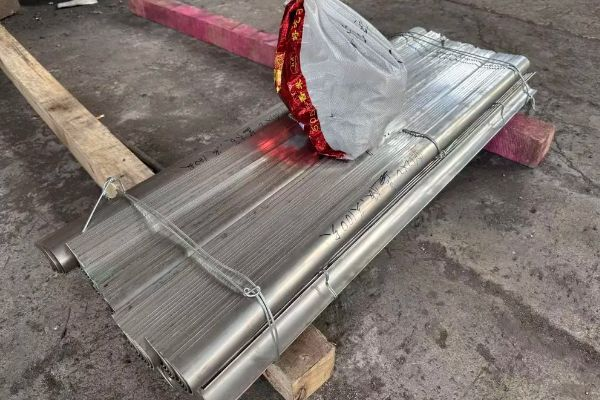 如何選擇鍋爐防磨瓦